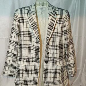 size 6 button down ladies notched collar peacoat black and white houndstooth
